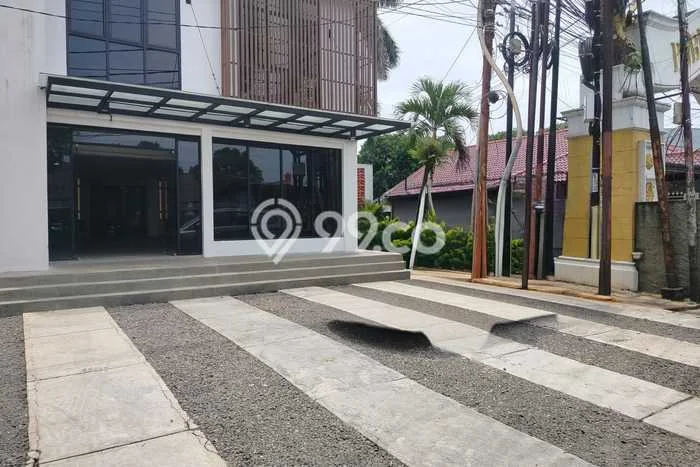 Kantor Disewa di Gunung Putri, Bogor, LT 415m2 / LB 495m2 Kantor Disewa di Gunung Putri, Bogor, LT 415m2 / LB 495m2