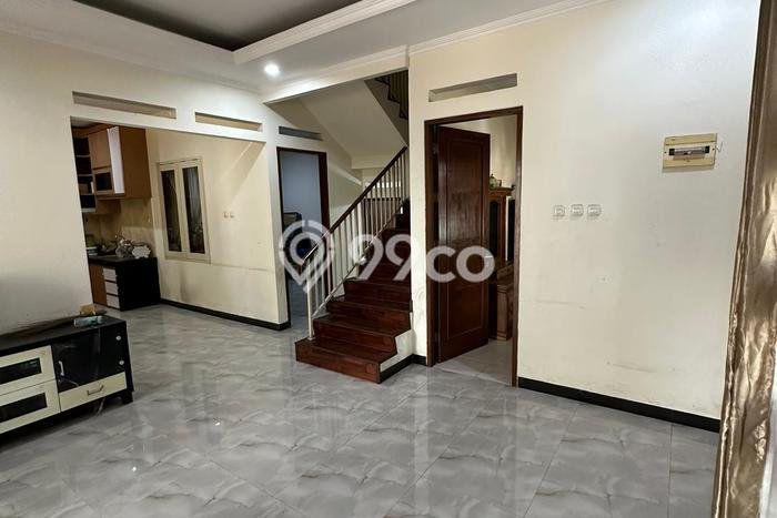 Ready to Use! Premium House LT 250m2 Desain Elegan di Harapan Indah Ready to Use! Premium House LT 250m2 Desain Elegan di Harapan Indah
