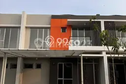 Rumah sewa siap huni 3 KT di Pantai Indah Kapuk, Jakarta Utara Rumah sewa siap huni 3 KT di Pantai Indah Kapuk, Jakarta Utara