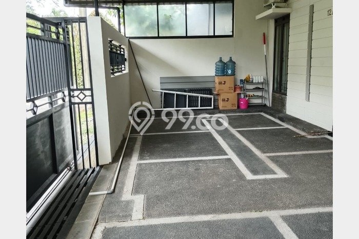 Rumah Minimalis 2 Kamar LT 180m2 di Taman Holis Indah Rumah Minimalis 2 Kamar LT 180m2 di Taman Holis Indah