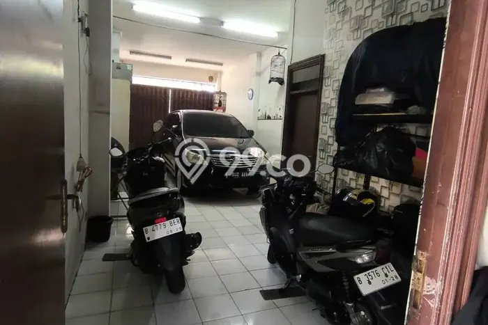 Ruko Bagus Dijual LB 228m2 Lokasi Strategis Jakarta Barat Area Cocok untuk Berbisnis Ruko Bagus Dijual LB 228m2 Lokasi Strategis Jakarta Barat Area Cocok untuk Berbisnis