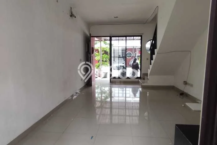 Lokasi terbaik! Rumah siap huni disewakan di Cipondoh LB 67m2 Lokasi terbaik! Rumah siap huni disewakan di Cipondoh LB 67m2