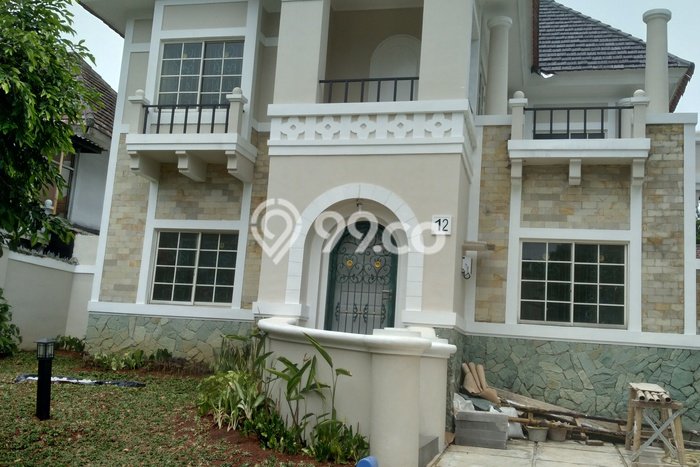 Ready to Use! Premium House LT 235m2 Desain Elegan di Sentul City Ready to Use! Premium House LT 235m2 Desain Elegan di Sentul City