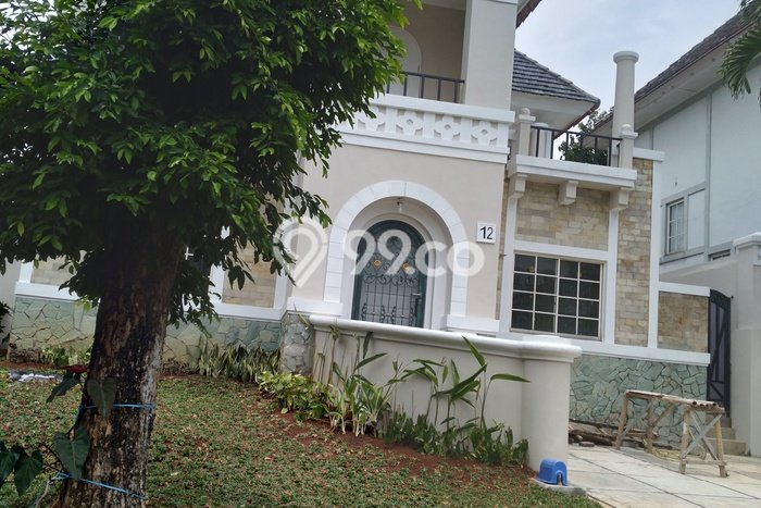 Ready to Use! Premium House LT 235m2 Desain Elegan di Sentul City Ready to Use! Premium House LT 235m2 Desain Elegan di Sentul City