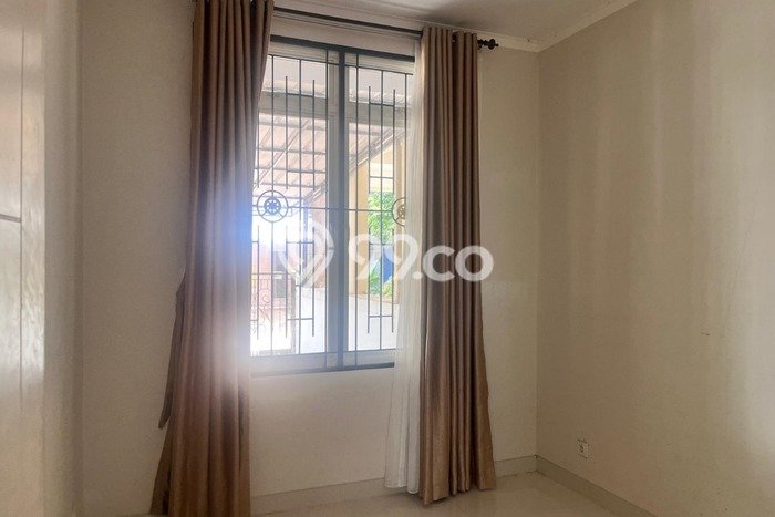 Rumah Modern 4 Kamar LT 200m2 di Sentul City Rumah Modern 4 Kamar LT 200m2 di Sentul City