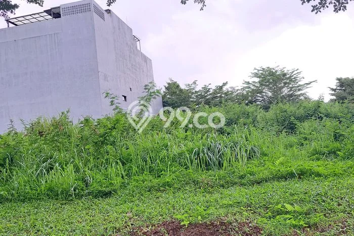 Lahan Dijual Lokasi Strategis di Bogor dengan Luas 301m2 Lahan Dijual Lokasi Strategis di Bogor dengan Luas 301m2