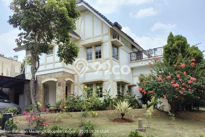 Jual Rumah Mewah Elegan Dengan View Eksklusif di Sentul City, Bogor Jual Rumah Mewah Elegan Dengan View Eksklusif di Sentul City, Bogor