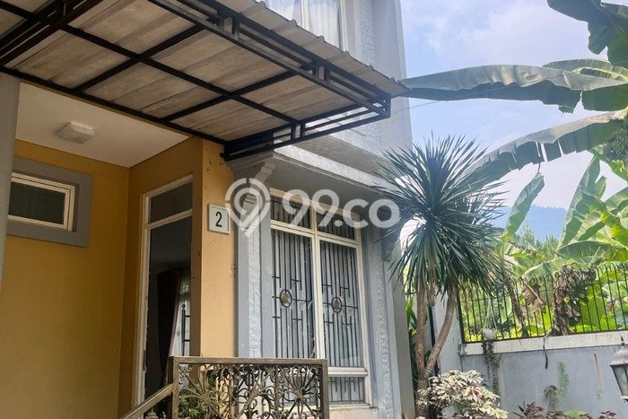 Rumah Modern 4 Kamar LT 200m2 di Sentul City Rumah Modern 4 Kamar LT 200m2 di Sentul City