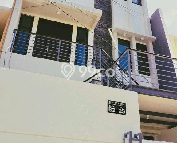Ready to Use! Luxury House LT 90m2 Desain Elegan di Sunter Ready to Use! Luxury House LT 90m2 Desain Elegan di Sunter
