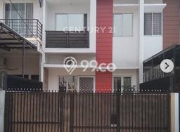 Rumah Strategis Modern Lb 120m2 di Ciledug, Tangerang Rumah Strategis Modern Lb 120m2 di Ciledug, Tangerang