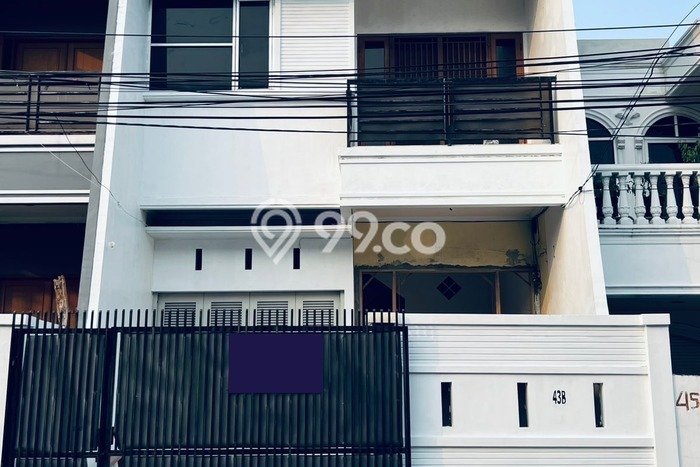 PREMIUM CHOICE! Rumah kawasan Grogol Petamburan, 5 KT, Lingkungan Strategis, LT 200m2m² LB 200m2m² PREMIUM CHOICE! Rumah kawasan Grogol Petamburan, 5 KT, Lingkungan Strategis, LT 200m2m² LB 200m2m²