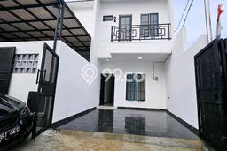 For Sale Rumah 2 Kamar Lokasi Ideal Bagus dan Strategis di Ciracas For Sale Rumah 2 Kamar Lokasi Ideal Bagus dan Strategis di Ciracas
