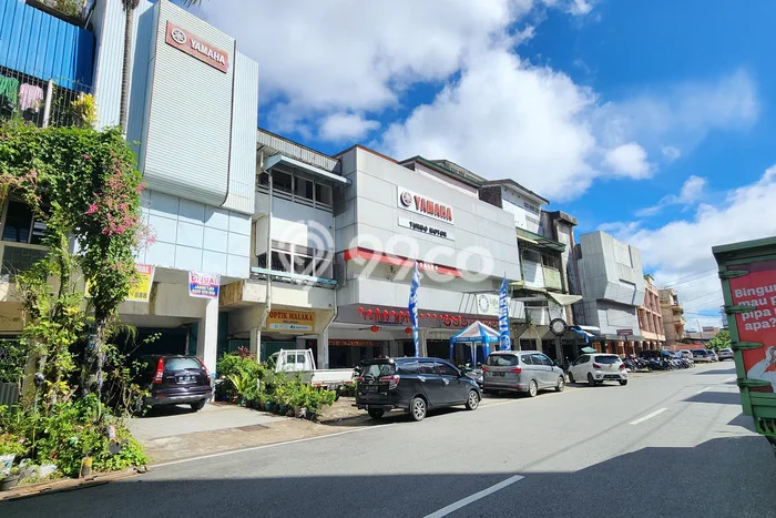 FOR SALE! Ruko di Pontianak Kota Pontianak, LT 187m2, LB 375m2 FOR SALE! Ruko di Pontianak Kota Pontianak, LT 187m2, LB 375m2