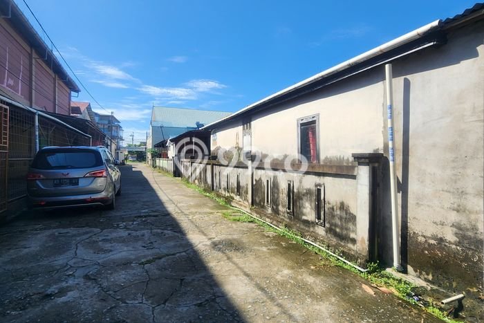 Dijual Kost di Kawasan Pontianak Tenggara, Pontianak, Spesifikasi 8 KT, 4 KM, 200m2 Dijual Kost di Kawasan Pontianak Tenggara, Pontianak, Spesifikasi 8 KT, 4 KM, 200m2