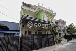For Sale Rumah 4 Kamar Lokasi Ideal Bagus dan Strategis di Ciputat For Sale Rumah 4 Kamar Lokasi Ideal Bagus dan Strategis di Ciputat