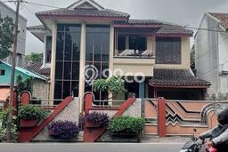 Rumah Elit Modern Tanpa Renovasi di Cipanas Bogor Rumah Elit Modern Tanpa Renovasi di Cipanas Bogor