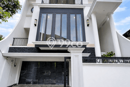 Rumah Elit Modern Tanpa Renovasi di Cipete Jakarta Selatan Rumah Elit Modern Tanpa Renovasi di Cipete Jakarta Selatan