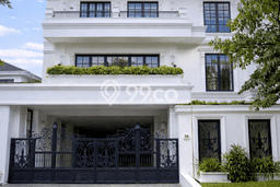 Rumah Luxury Modern Siap Huni di Senayan Jakarta Selatan Rumah Luxury Modern Siap Huni di Senayan Jakarta Selatan