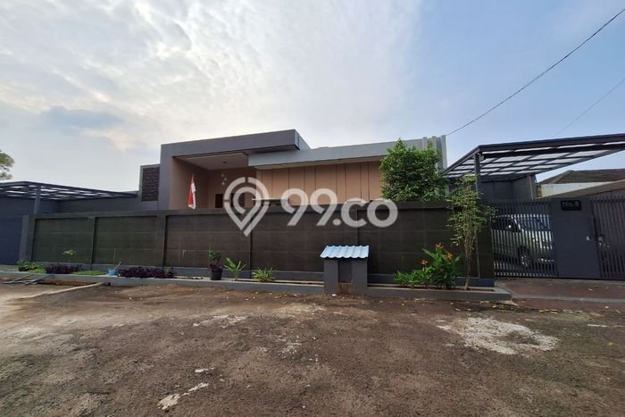 Rumah Mewah LB 400m2 Siap Huni Desain Elegan di Petukangan, Jakarta Selatan Rumah Mewah LB 400m2 Siap Huni Desain Elegan di Petukangan, Jakarta Selatan