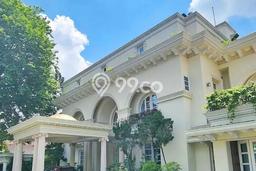 Jual Rumah Luas Megah Dengan View Eksklusif di Pondok Indah, Jakarta Selatan Jual Rumah Luas Megah Dengan View Eksklusif di Pondok Indah, Jakarta Selatan