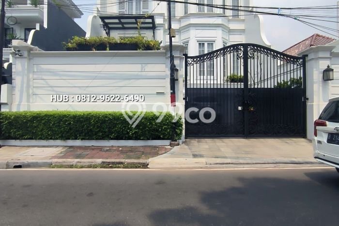 Siap Huni Rumah Mewah 7 Kamar di Menteng Dekat ke Mana Saja Siap Huni Rumah Mewah 7 Kamar di Menteng Dekat ke Mana Saja