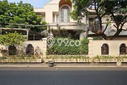 Rumah Mewah LB 650m2 Siap Pakai Desain Elegan di Cipete, Jakarta Selatan Rumah Mewah LB 650m2 Siap Pakai Desain Elegan di Cipete, Jakarta Selatan