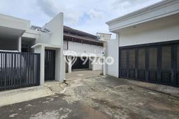 Rumah Luxury Modern Tanpa Renovasi di Senopati Jakarta Selatan Rumah Luxury Modern Tanpa Renovasi di Senopati Jakarta Selatan
