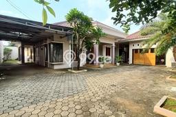 Hunian Mewah LB 329m2 Siap Huni Desain Elegan di Kebagusan, Jakarta Selatan Hunian Mewah LB 329m2 Siap Huni Desain Elegan di Kebagusan, Jakarta Selatan
