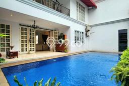 Ready to Use! Luxury House LT 635m2 Desain Elegan di Gandaria Ready to Use! Luxury House LT 635m2 Desain Elegan di Gandaria