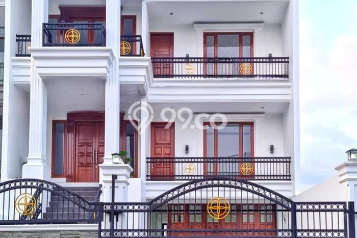 Siap Huni Rumah Mewah 6 Kamar di Pesanggrahan Dekat ke Mana Pun Siap Huni Rumah Mewah 6 Kamar di Pesanggrahan Dekat ke Mana Pun