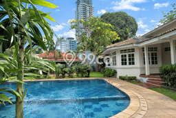 Ready to Use! Luxury House LT 1816m2 Desain Elegan di Menteng Dalam Ready to Use! Luxury House LT 1816m2 Desain Elegan di Menteng Dalam