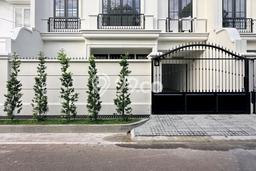 Dijual Rumah Mewah Exclusive di Cempaka Putih, Jakarta Pusat Dijual Rumah Mewah Exclusive di Cempaka Putih, Jakarta Pusat