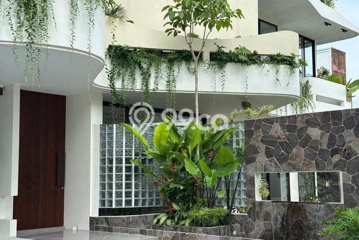 HARGA MENARIK! Vila di , Ukuran 315m2m², Lokasi Strategis dengan akses bagus HARGA MENARIK! Vila di , Ukuran 315m2m², Lokasi Strategis dengan akses bagus
