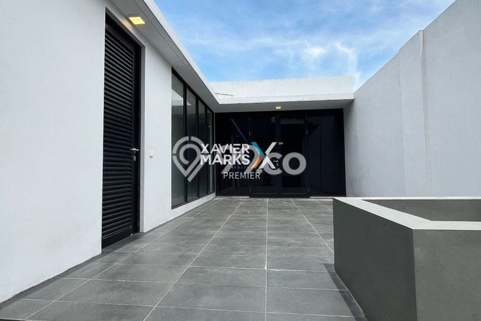 Ruko Dijual di Malang LT 90m2 & LB 199m2 Lokasi Terbaik! Ruko Dijual di Malang LT 90m2 & LB 199m2 Lokasi Terbaik!