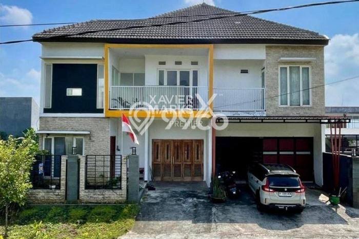 Rumah Strategis Modern Lb 400m2 di Kedungkandang, Malang Rumah Strategis Modern Lb 400m2 di Kedungkandang, Malang