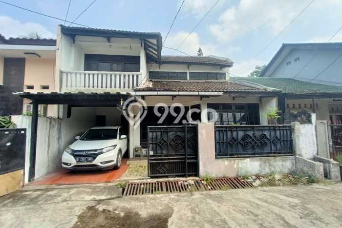 Jual Rumah Strategis Bagus Punya 5 KT di Ciputat Tangerang Selatan SHM Jual Rumah Strategis Bagus Punya 5 KT di Ciputat Tangerang Selatan SHM