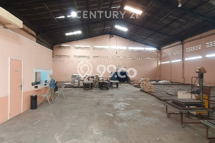 Gudang Dijual di Bandung LT 1006m2 & LB 800m2 Lokasi Terbaik! Gudang Dijual di Bandung LT 1006m2 & LB 800m2 Lokasi Terbaik!