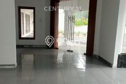 Sewa Rumah Strategis di Dago LT 960m2 / LB 400m2 Siap Huni Sewa Rumah Strategis di Dago LT 960m2 / LB 400m2 Siap Huni
