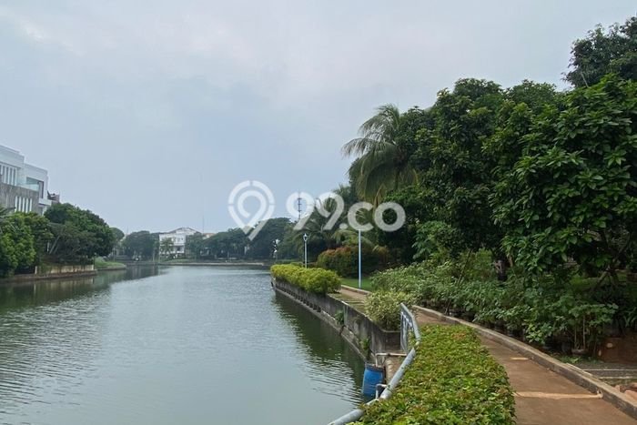 Rumah Luxury Modern Tanpa Renovasi di Pantai Indah Kapuk Jakarta Utara Rumah Luxury Modern Tanpa Renovasi di Pantai Indah Kapuk Jakarta Utara