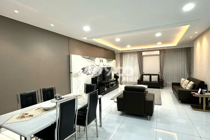 For Sale! Premium House LT 180m2 Desain Elegan di Pantai Indah Kapuk For Sale! Premium House LT 180m2 Desain Elegan di Pantai Indah Kapuk