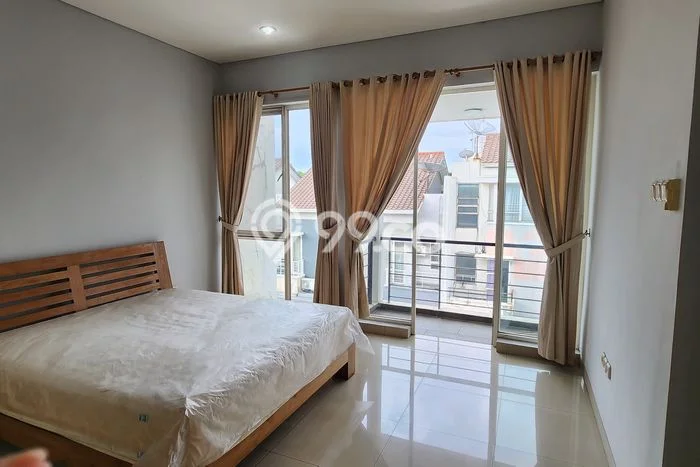 Rumah Luxury Modern Siap Huni di Taman Grisenda Jakarta Utara Rumah Luxury Modern Siap Huni di Taman Grisenda Jakarta Utara