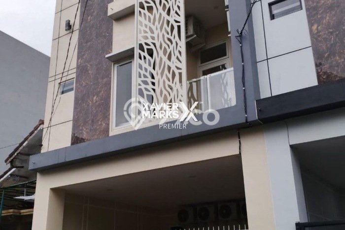 Unit Kost Dijual di Lowokwaru dengan 16 Kamar Tidur & Luas Bangunan 300m2 Unit Kost Dijual di Lowokwaru dengan 16 Kamar Tidur & Luas Bangunan 300m2