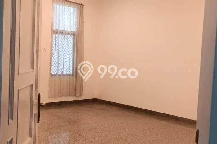 Rumah Kondisi Baik Disewakan di Intercon, Jakarta Barat LT 718m2, LB 384m2 Rumah Kondisi Baik Disewakan di Intercon, Jakarta Barat LT 718m2, LB 384m2
