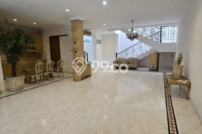 Sewa Rumah Murah di Intercon Jakarta Barat Punya 3 KT Sewa Rumah Murah di Intercon Jakarta Barat Punya 3 KT