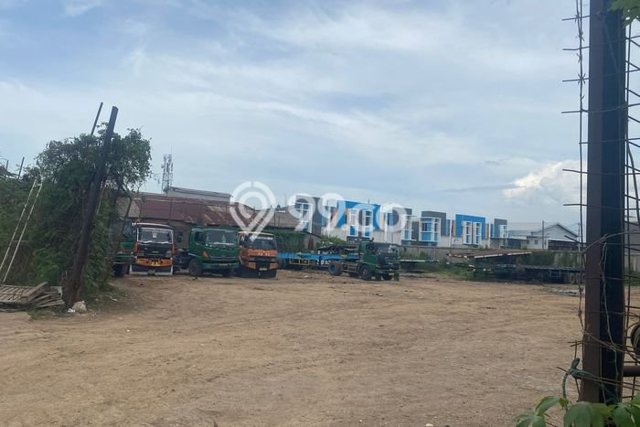 Lahan Strategis di Cakung Dijual dengan Luas 2863m2 Lahan Strategis di Cakung Dijual dengan Luas 2863m2