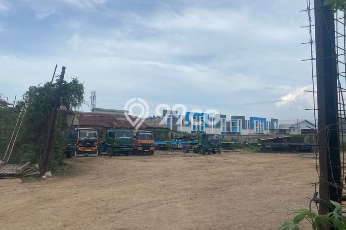 Lahan Strategis di Cakung Dijual dengan Luas 2863m2 Lahan Strategis di Cakung Dijual dengan Luas 2863m2
