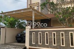 For Sale Hunian Rumah Terawat 5 KT di Sleman, Yogyakarta For Sale Hunian Rumah Terawat 5 KT di Sleman, Yogyakarta