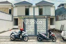 Dijual Rumah Strategis Bagus Punya 3 KT di Rungkut Surabaya SHM Dijual Rumah Strategis Bagus Punya 3 KT di Rungkut Surabaya SHM