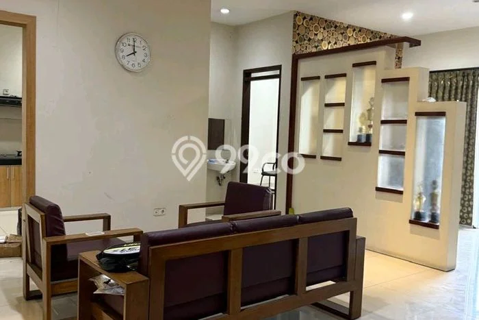 LOKASI TERBAIK! Rumah di Singgasana, 4 KM, Lingkungan Elite, Luas 223m² LB 360m² LOKASI TERBAIK! Rumah di Singgasana, 4 KM, Lingkungan Elite, Luas 223m² LB 360m²