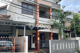 Rumah Modern 4 KT di Raffles Hills Jakarta Timur Unfurnished Rumah Modern 4 KT di Raffles Hills Jakarta Timur Unfurnished